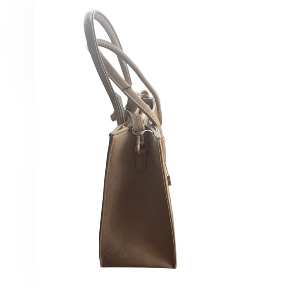 NWT Beverly Hill Polo Club Taupe Shoulder Bag - Picture 4 of 7